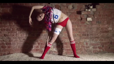 Siro Zagibalo - Flexible Teen does Tricks from Olympic Gymnastic Team