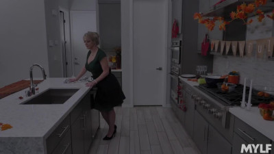 Dee Williams, thicc mature housewife, satisfies young boy in the kitchen