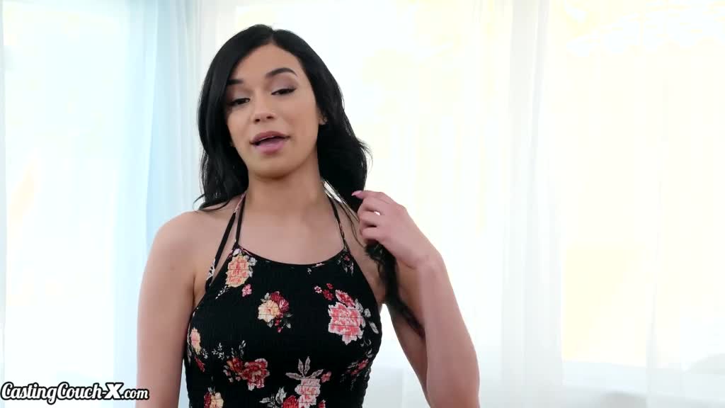 Savannah Sixx reaches strong orgasms and swallows on casting Porn Videos | ePornFap.