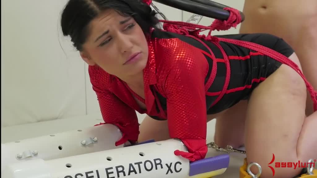 Transformers, roll out! - Fallon West survives ass-to-mouth BDSM torture Porn Videos | ePornFap.