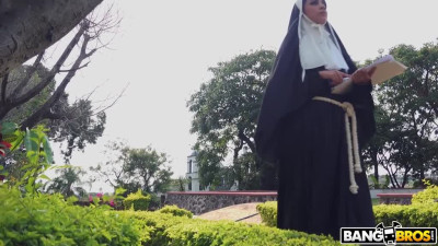 Nun Yudi Pineda commits anal sin with obedient monk