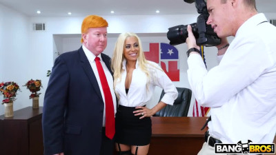 Mr Trump talks thick Luna Star into anal sex with his photographer