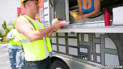 Hot-dog truck slut Bridgette B fucks pleases construction worker with her big tits