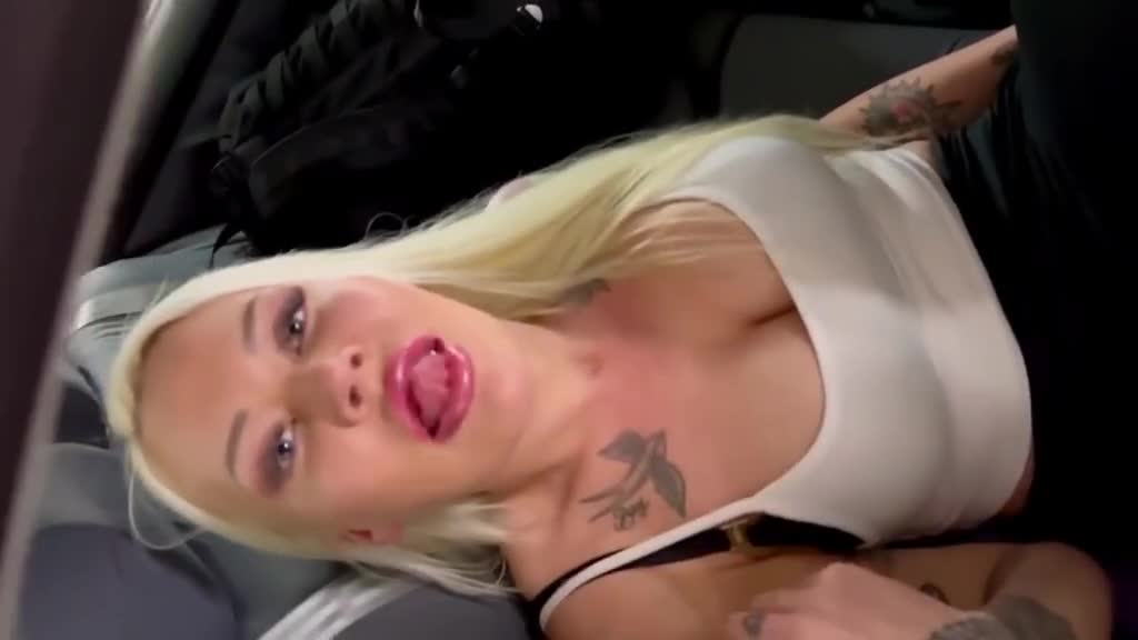 Sandra Bay needs sperm right in the parking lot Porn Videos | ePornFap.