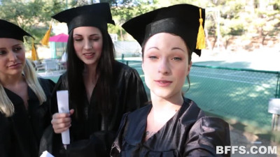 Teens have a lesbian orgy to remember their graduation forever