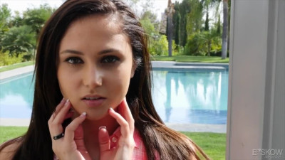 Sensual Ariana Marie shows her natural beauty and elegance in solo compilation