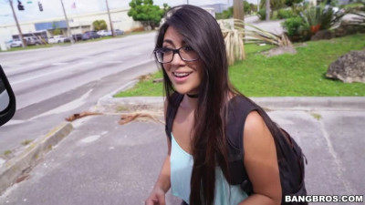 Teen Latina Lexy Bandera fucks in a car ignoring a phone call from mom