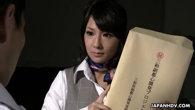 Kinky secretary Chiharu Nakai blackmails boss and rides his face