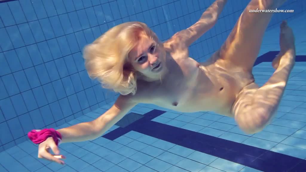 Hot and pretty Elena Proklova shows her Slavic beauty underwater Porn Videos | ePornFap.