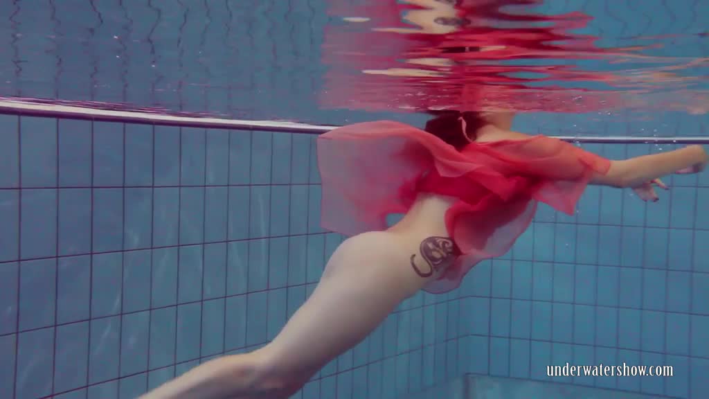 Redhead girl Privsem in red silk dress shows nude body underwater Porn Videos | ePornFap.