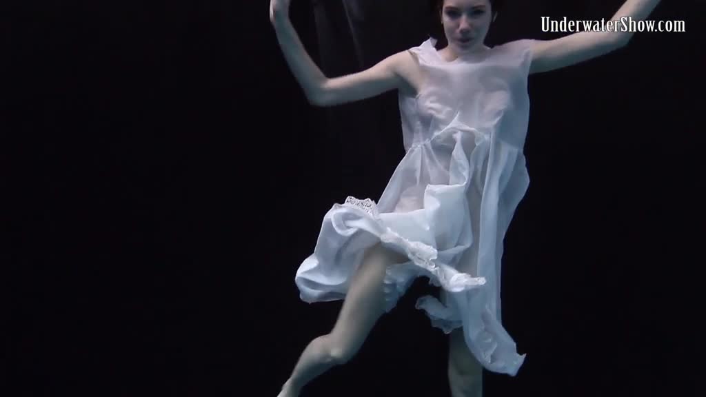 Graceful Andrejka strips her dress off underwater Porn Videos | ePornFap.