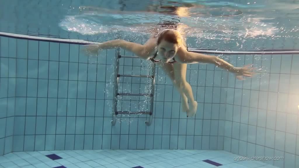 Slender Nastya shows off her nude body swimming under the water Porn Videos | ePornFap.