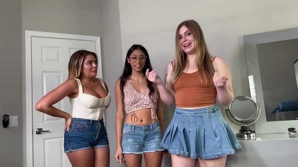 Step-sister and her friends didn’t forget to wish her happy birthday) Porn Videos | ePornFap.