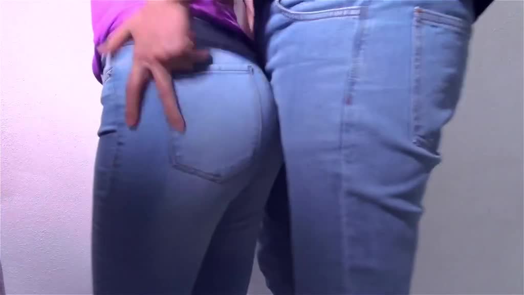 Quick cum on curvy ass in jeans Porn Videos | ePornFap.