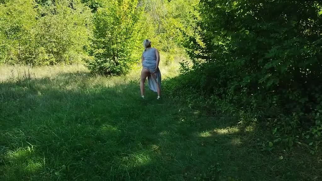 Russian mamka squirts on stepson's dick in the park Porn Videos | ePornFap.