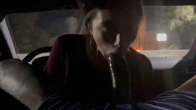 Sloppy blowjob right in the car - Real Amateur